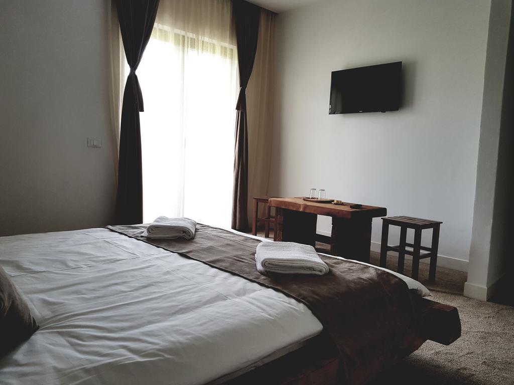 Heaven Guesthouse Corbeni Kültér fotó