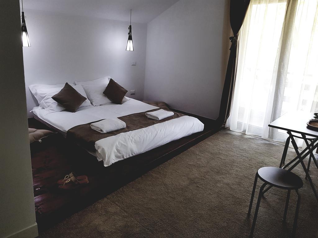 Heaven Guesthouse Corbeni Kültér fotó