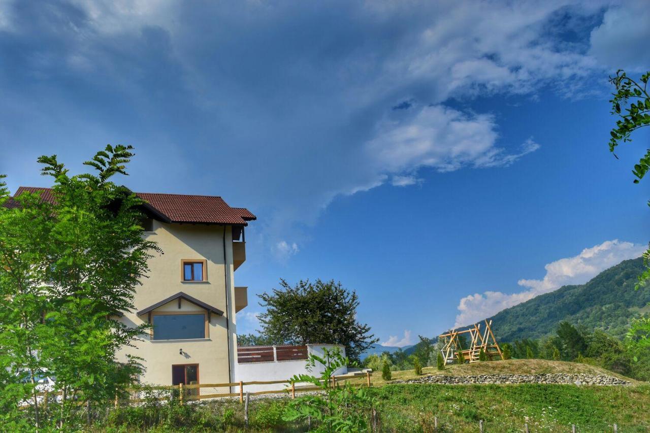 Heaven Guesthouse Corbeni Kültér fotó