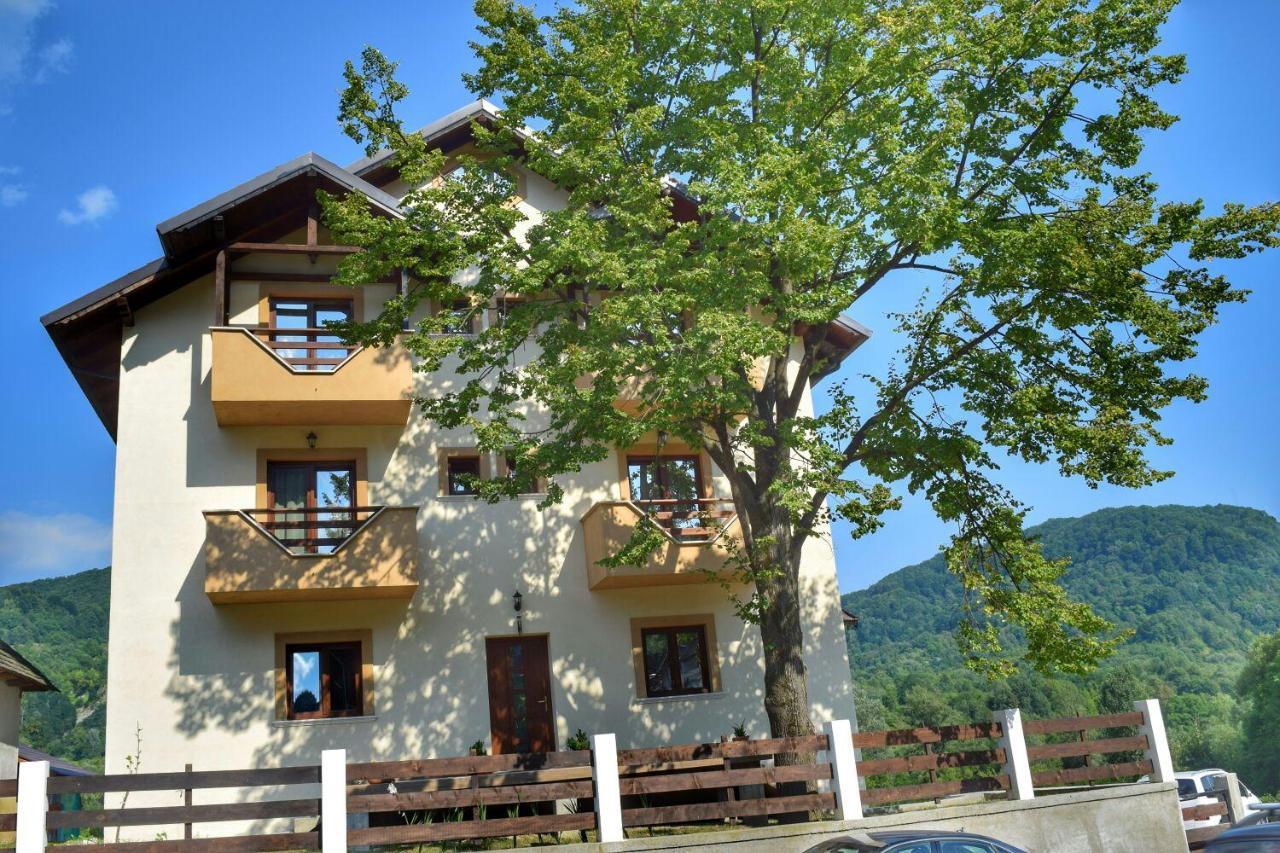 Heaven Guesthouse Corbeni Kültér fotó