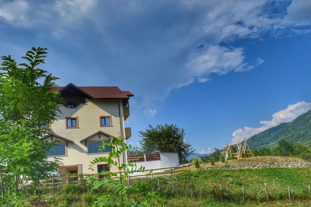 Heaven Guesthouse Corbeni Kültér fotó